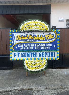 Papan Bunga Duka di Juru Banu